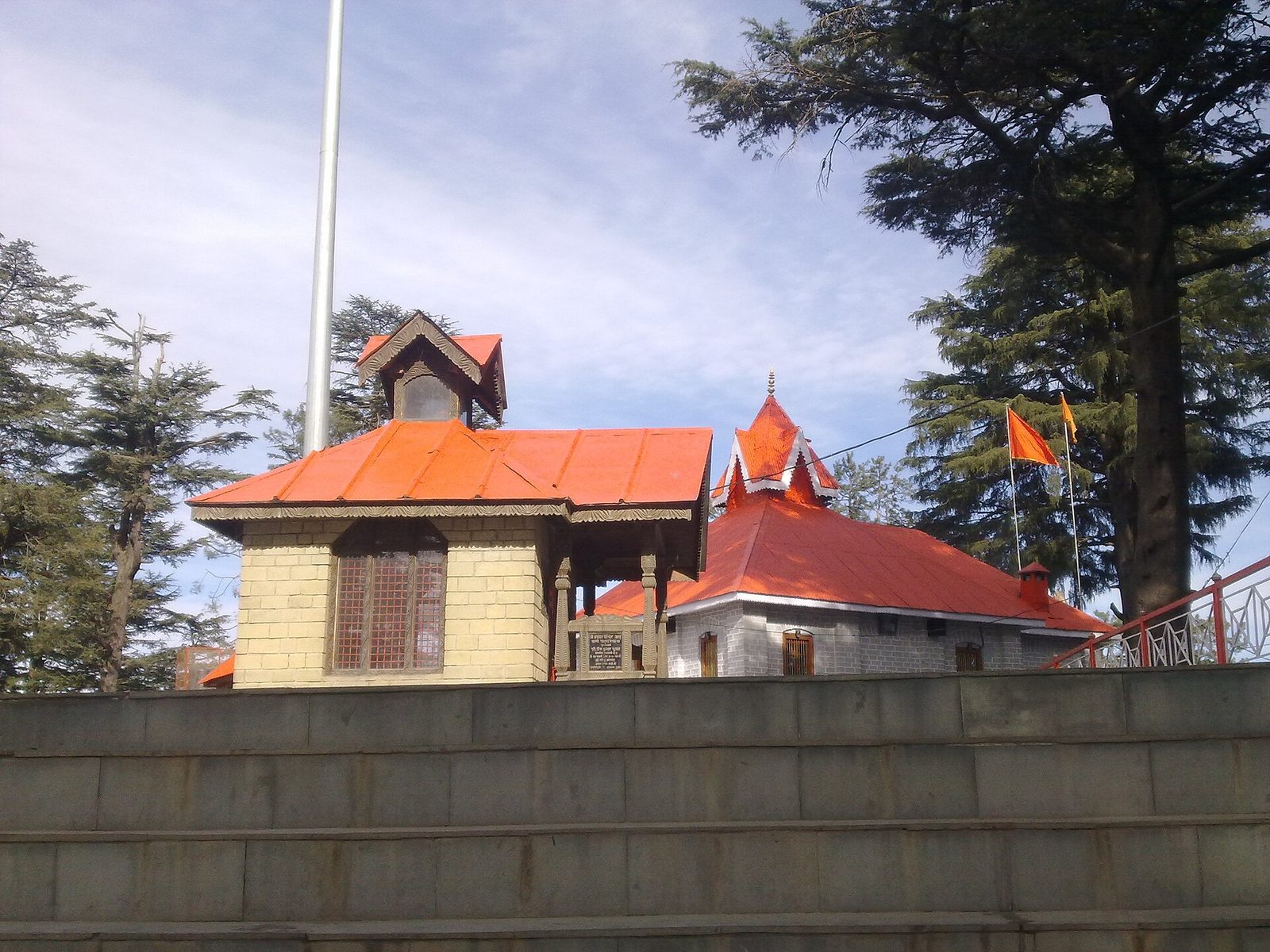 Jakhoo Temple and Hanuman statue above Shimla